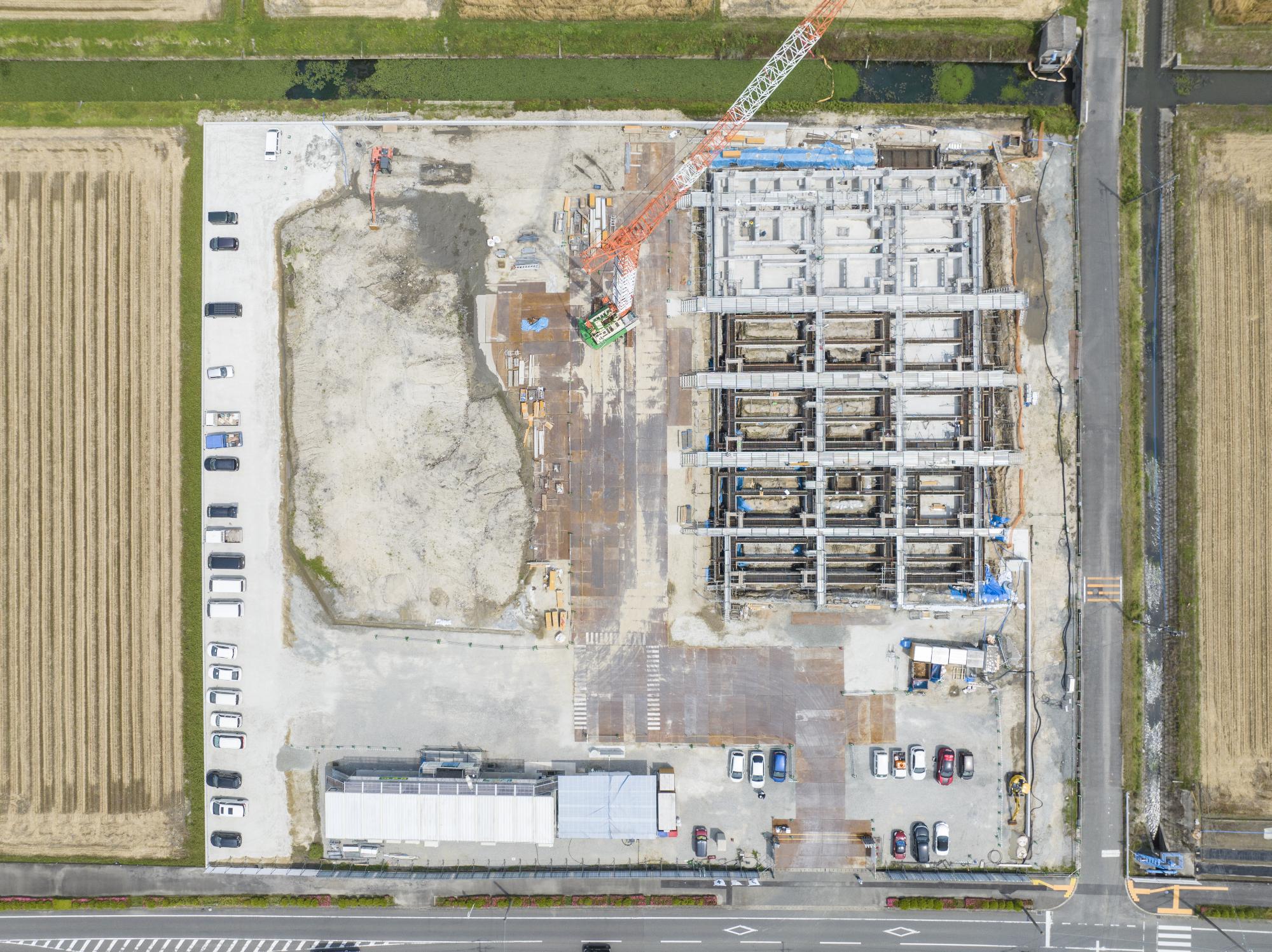 新庁舎建設5月末進捗状況写真敷地中央上空より