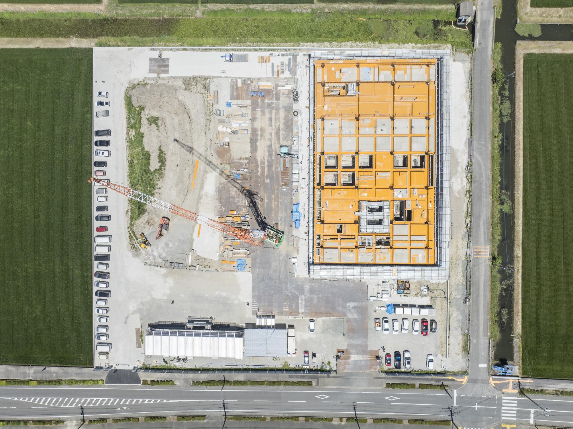 新庁舎建設7月末進捗状況写真敷地中央上空より