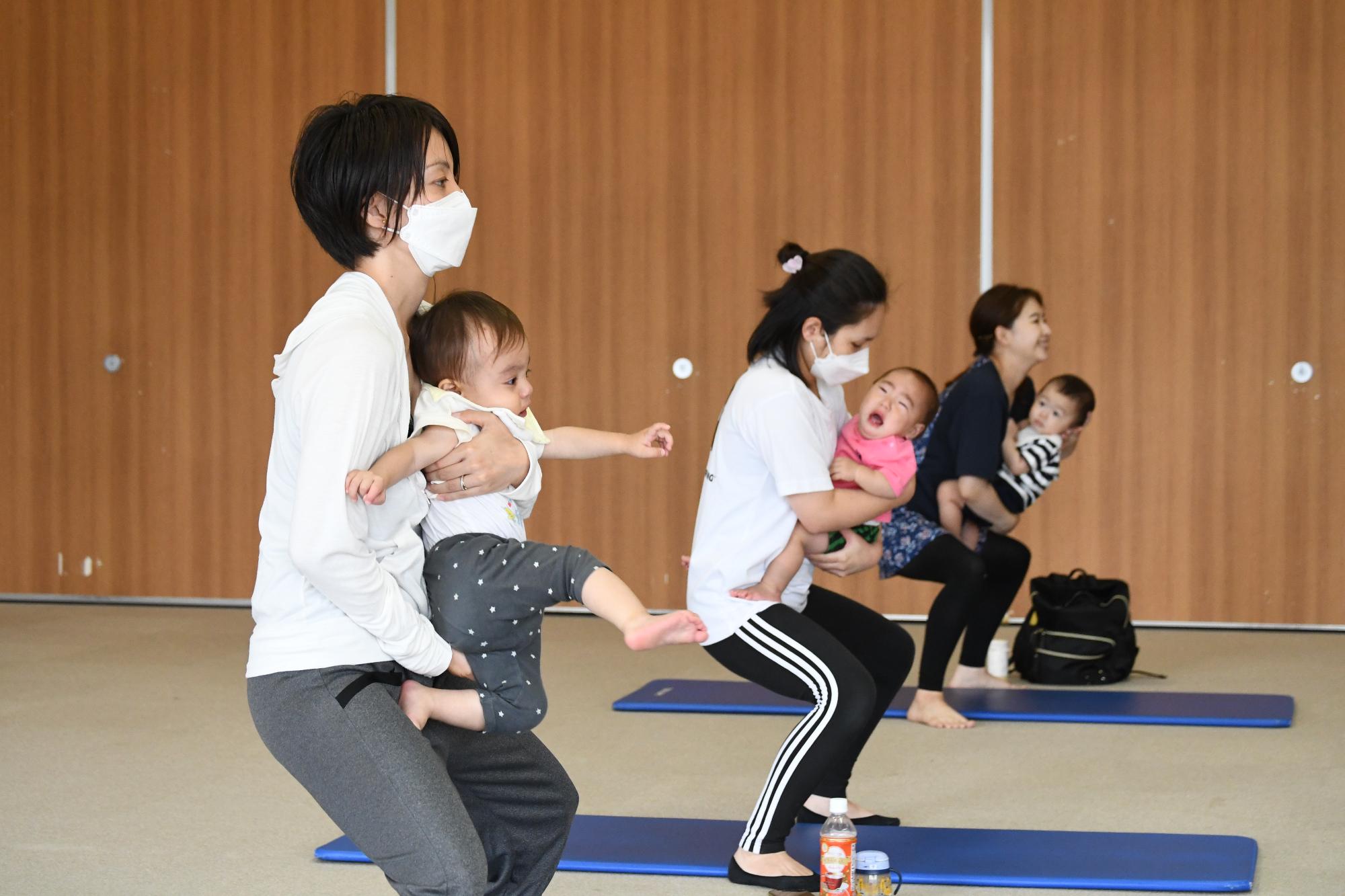 親子でフィットネス風景2